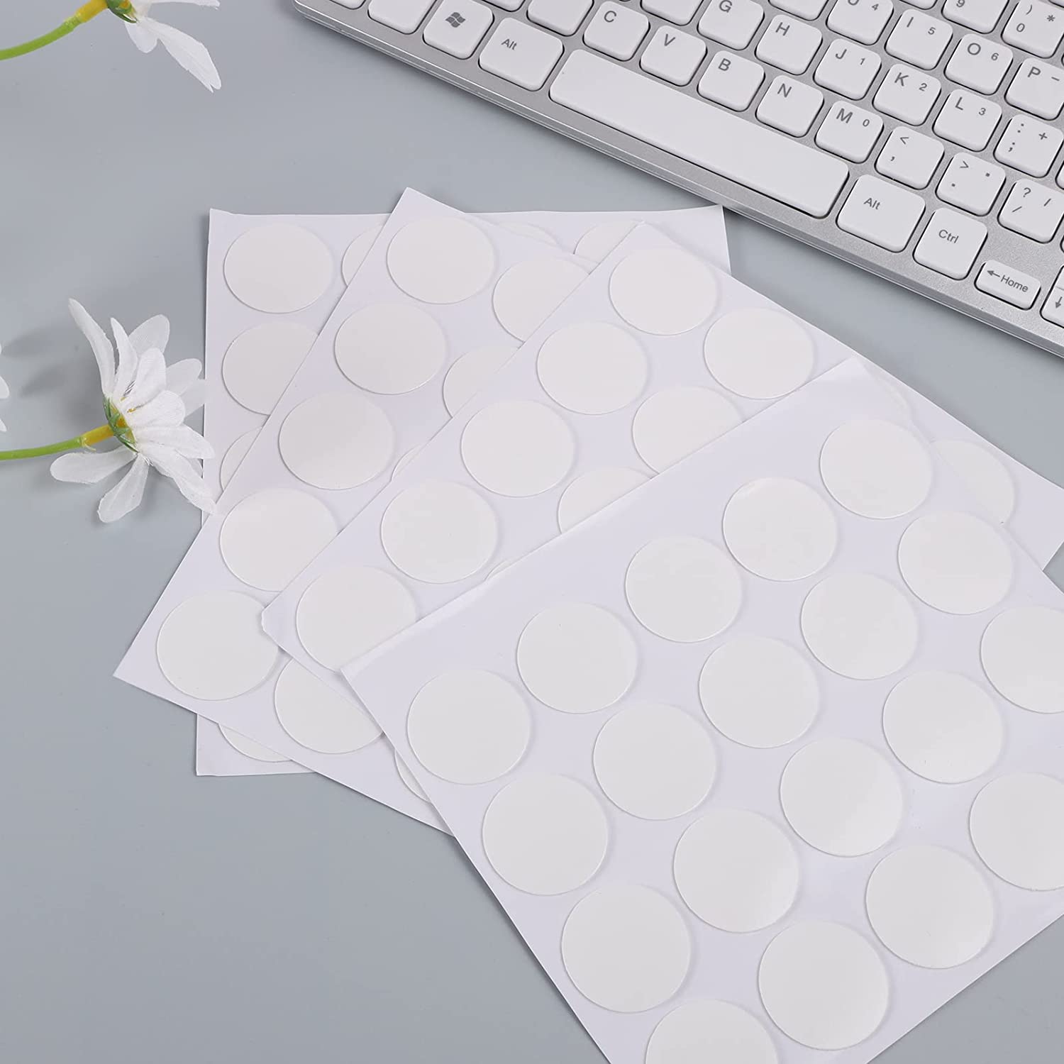 LOW MOQ Strong Viscosity 20mm 30mm 50mm Washable Die Cut Circles Double Side Nano Tape